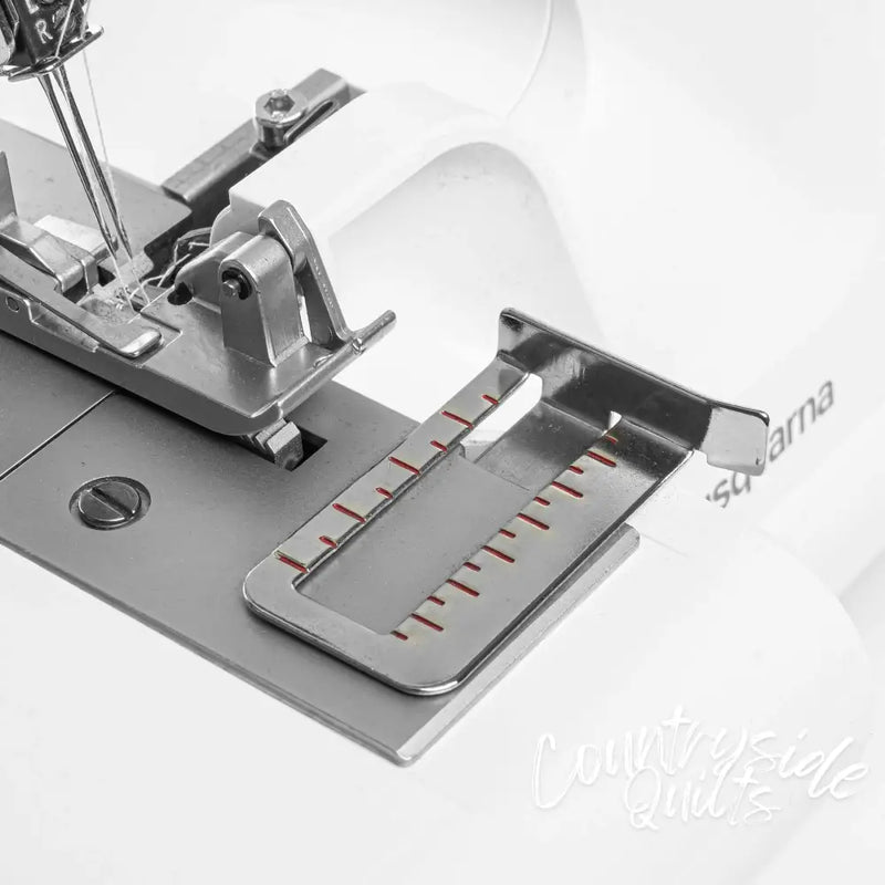 HUSQVARNA® VIKING® AMBER™ S | 100 Overlock Machine