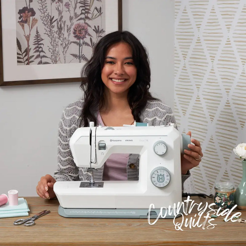 HUSQVARNA® VIKING® ONYX™ 15 Sewing Machine 957410112